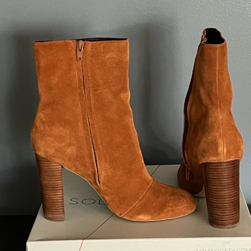 Sole Society Women's Brown Suede Heeled Boots